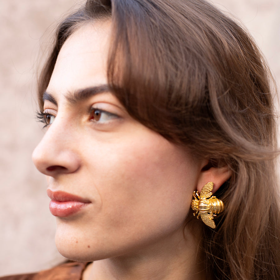 Katerina Psoma Rose Flower and Bee Metal Stud Earrings bras gold plated
