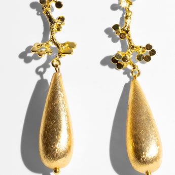 Katerina Psoma Pair of gold earrings with teardrops