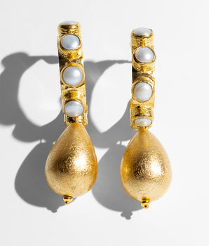 Katerina Psoma Gold plated hoop earrings with pearl-like beads 